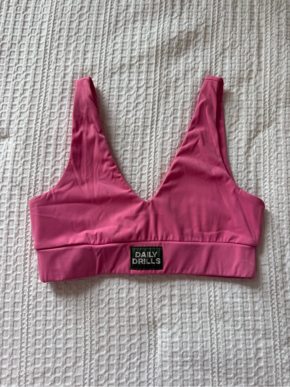 Daily Drills Go! V-Neck Bra - Pink - Picture 1 of 3